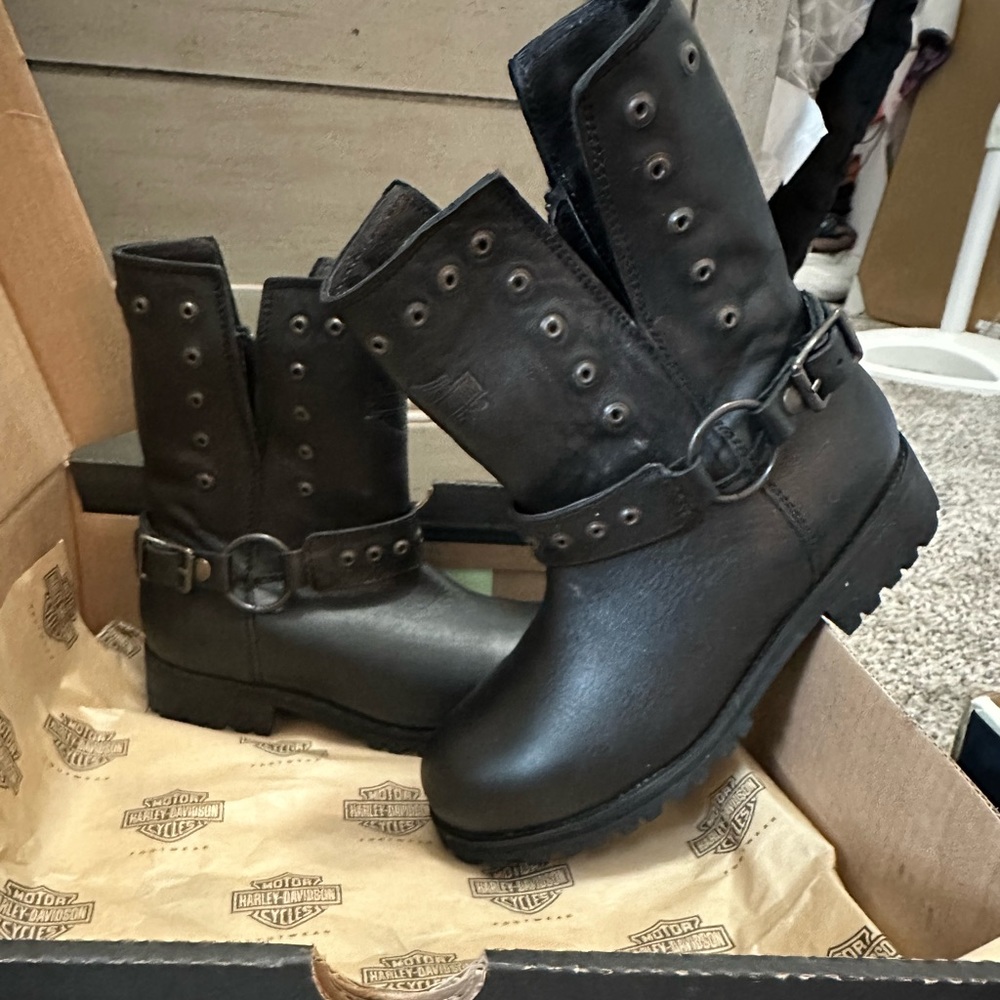 Harley Kendrick boots